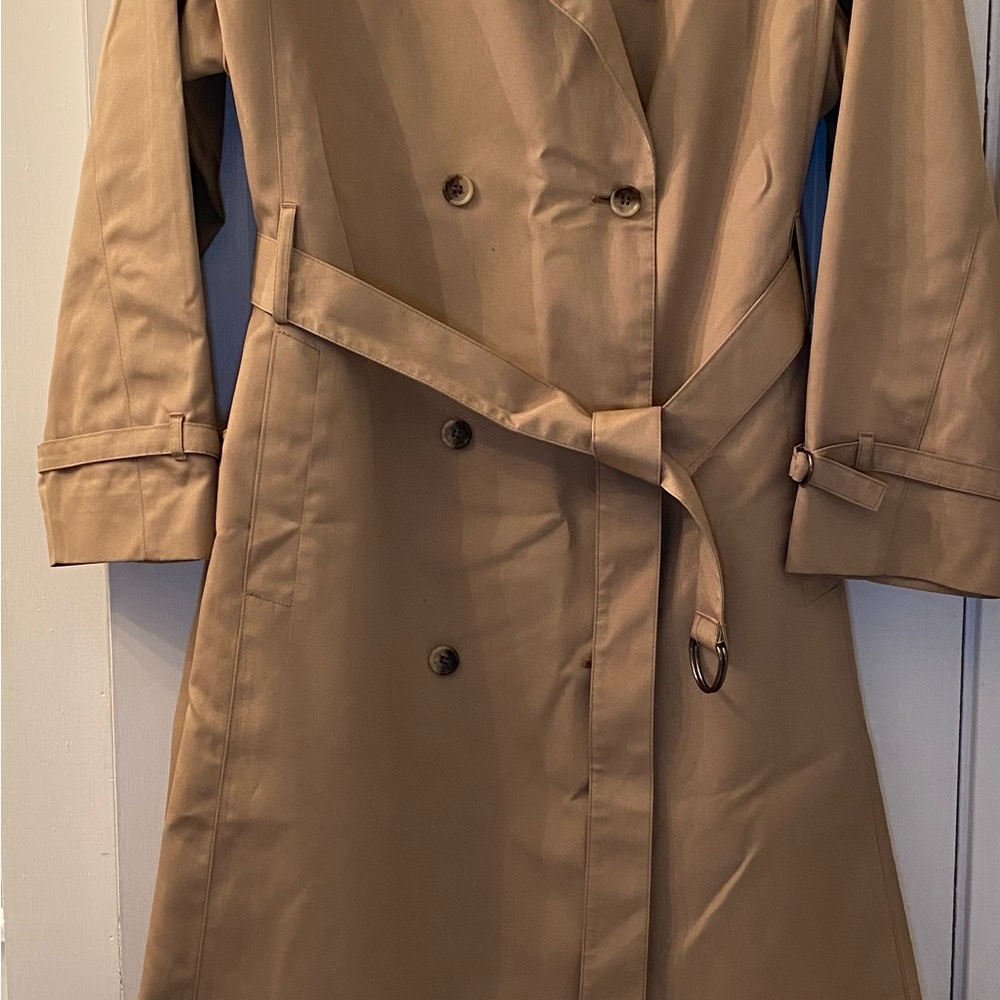 London Fog Tan Trench Coat Classic Double-breasted Style